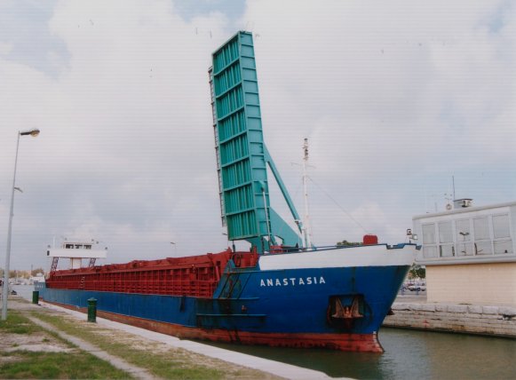 Port St. Louis Canal